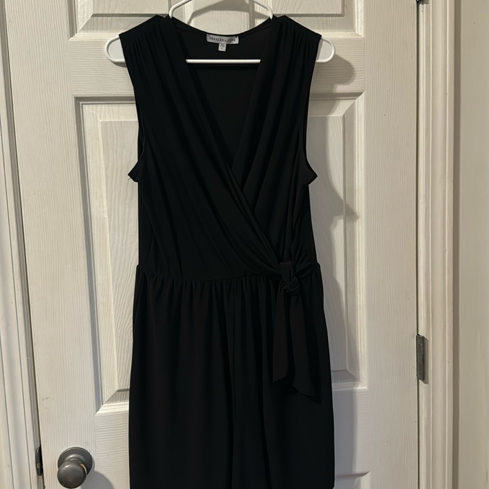 Women’s Annalee + Hope black romper. Size L
